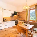 Appartement In Neustift Near Lift