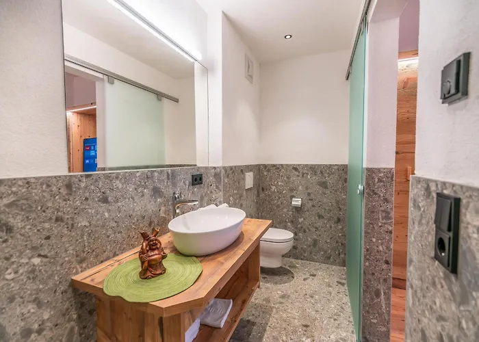 In Neustift Near Lift * 노이스티프트임스튀바이탈